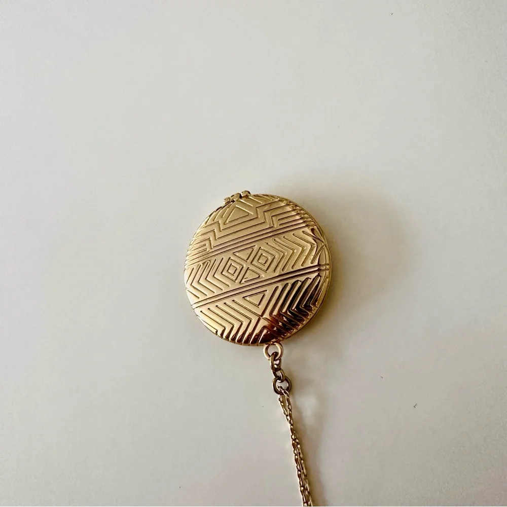 House of Harlow 1960 Gold Locket - Picture 2 of 4